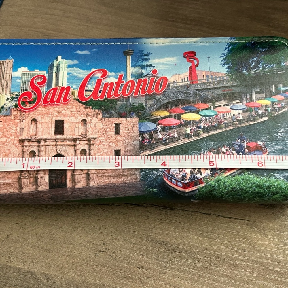 NWT San Antonio Souvenir Wallet San Antonio Souvenir Wallet Wristlet - Picture 4 of 11